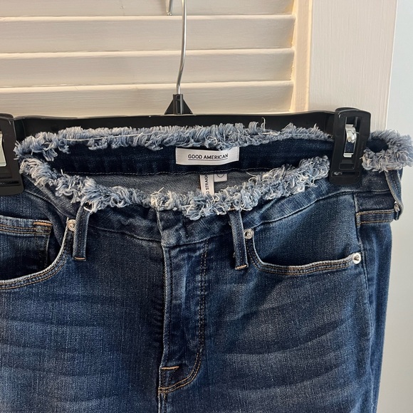 Good American - Good Straight - Raw Waist Detail - Picture 2 of 3